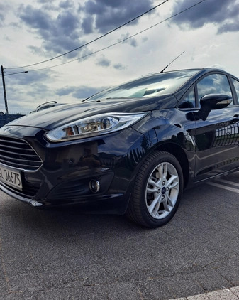 Ford Fiesta cena 29300 przebieg: 62882, rok produkcji 2015 z Głogów małe 67